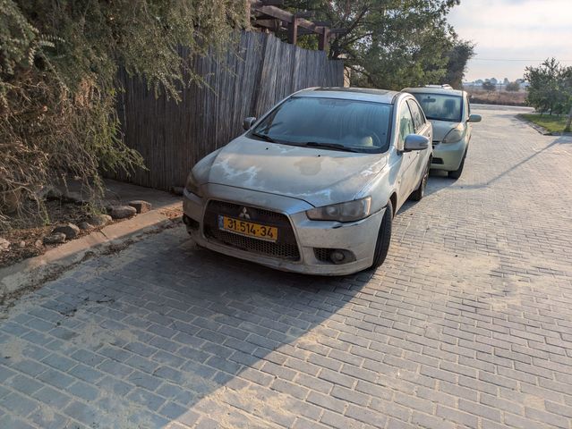 מיצובישי לנסר