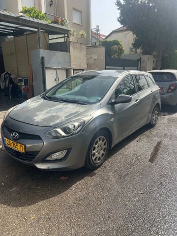 יונדאי i30