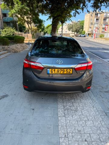 טויוטה קורולה