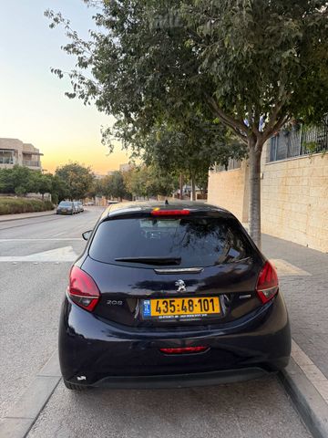פיג'ו 208