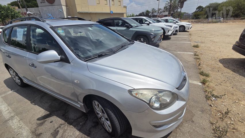 יונדאי i30