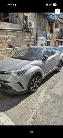 מודעת רכב טויוטה C-HR