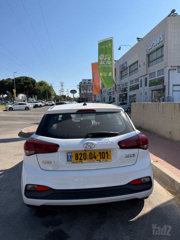 מודעת רכב יונדאי i20