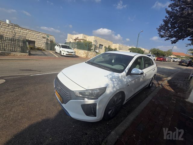 מודעת רכב יונדאי איוניק
