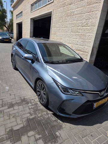 טויוטה קורולה