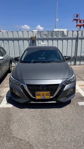 ניסאן סנטרה