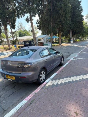 מאזדה 3