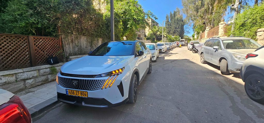 מודעת רכב פיג'ו 3008