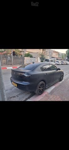 מודעת רכב מאזדה 3
