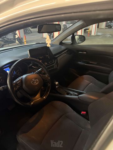 טויוטה C-HR