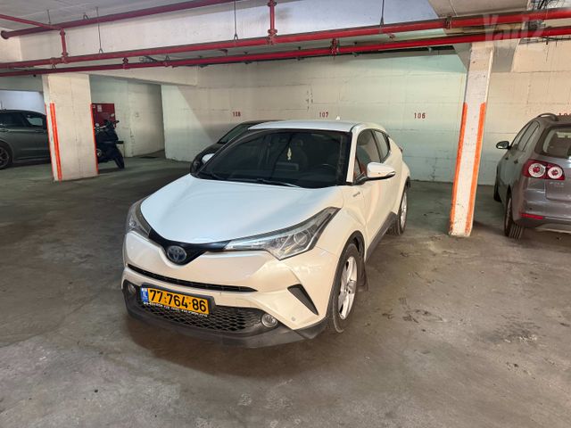 טויוטה C-HR
