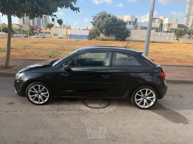אאודי A1