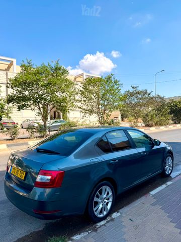 סקודה אוקטביה