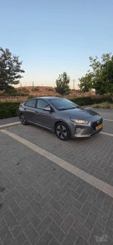 יונדאי איוניק