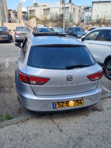 מודעת רכב סיאט לאון