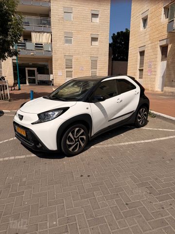 טויוטה אייגו X