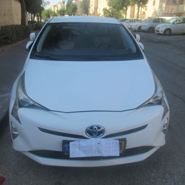 מודעת רכב טויוטה פריוס