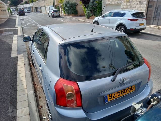 טויוטה קורולה