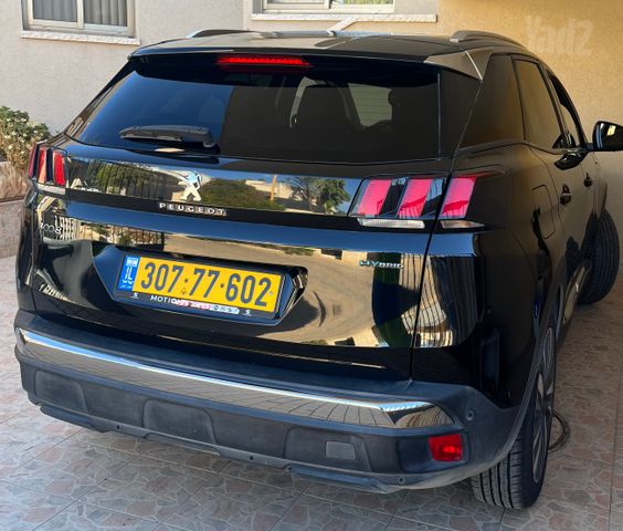 פיג'ו 3008