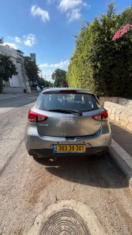 מאזדה 2