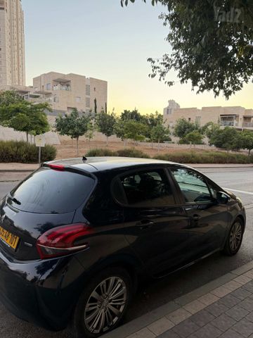 מודעת רכב פיג'ו 208