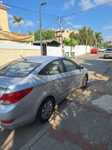 יונדאי אקסנט i25