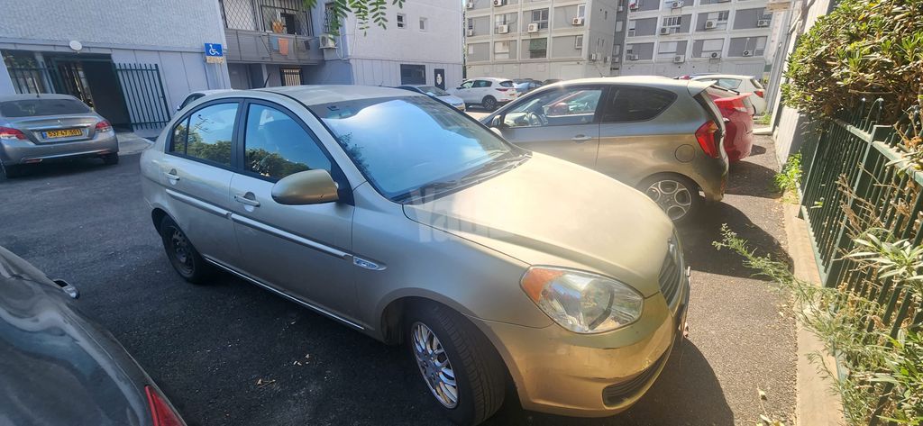 יונדאי אקסנט i25