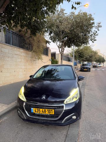פיג'ו 208