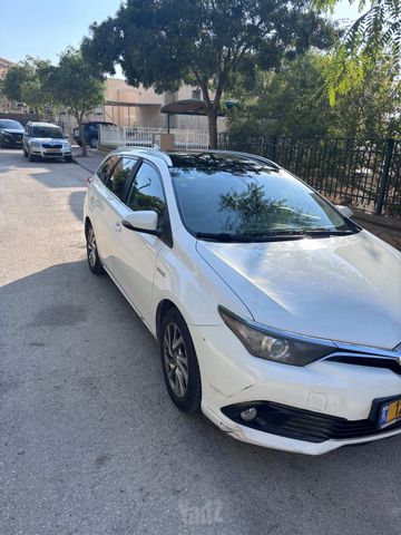 טויוטה אוריס