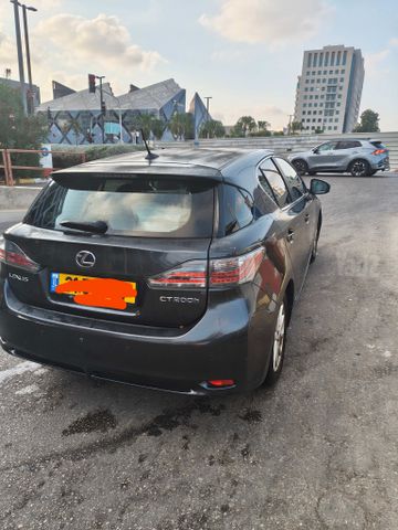 לקסוס CT