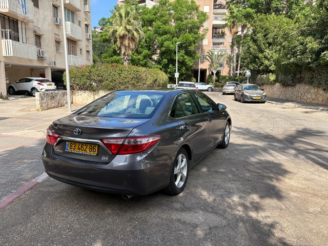 טויוטה קאמרי