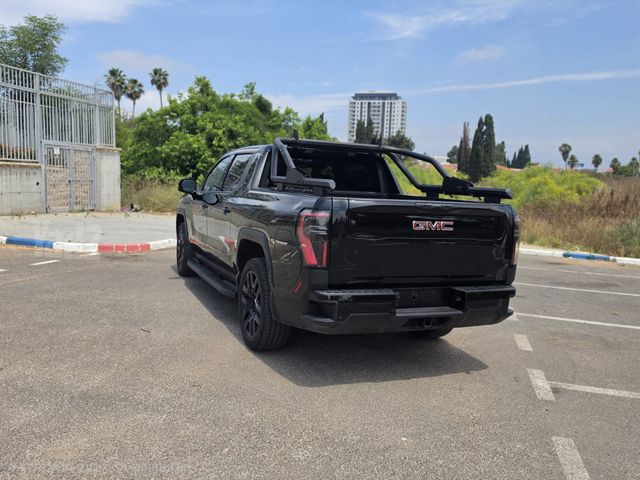ג'י.אם.סי סיירה EV