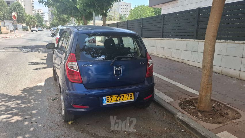 יונדאי i10