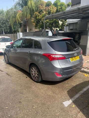 יונדאי i30