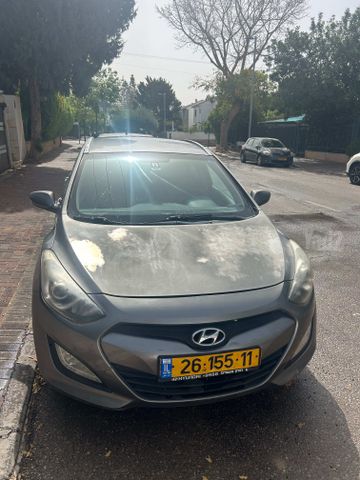 יונדאי i30