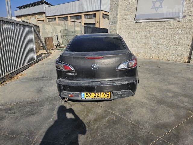 מאזדה 3