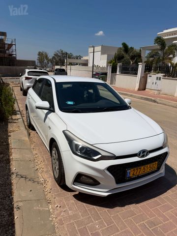 יונדאי i20