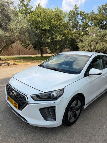 יונדאי איוניק