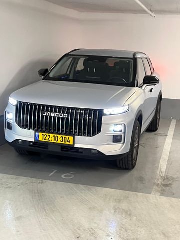 ג'אקו J7