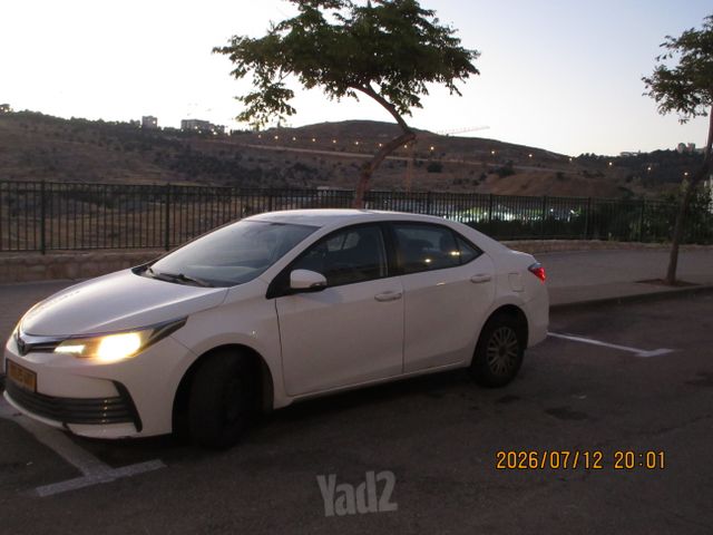 מודעת רכב טויוטה קורולה