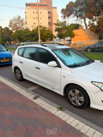 יונדאי i30