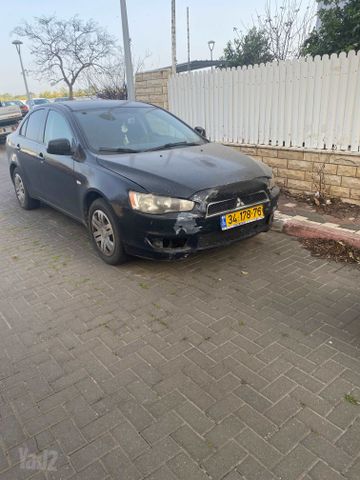 מיצובישי לנסר
