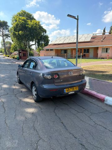מאזדה 3