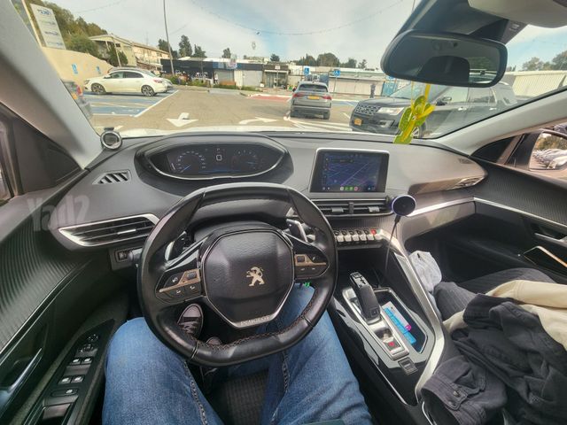 פיג'ו 3008