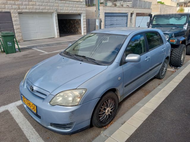 טויוטה קורולה