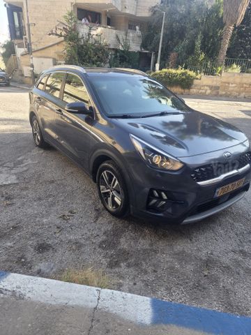 קיה נירו