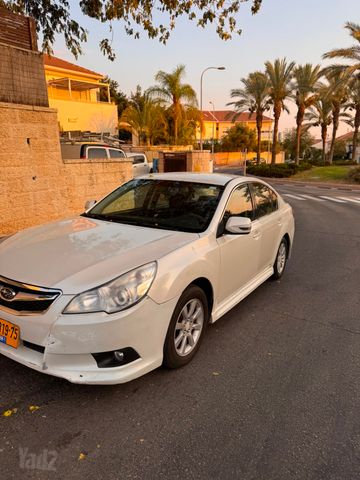 מודעת רכב סובארו B4/לגאסי