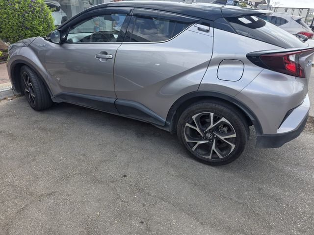 מודעת רכב טויוטה C-HR