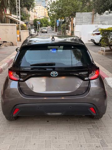 מודעת רכב טויוטה יאריס