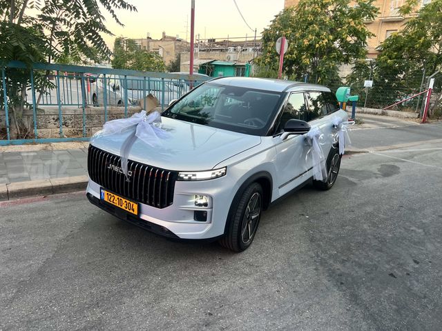 ג'אקו J7